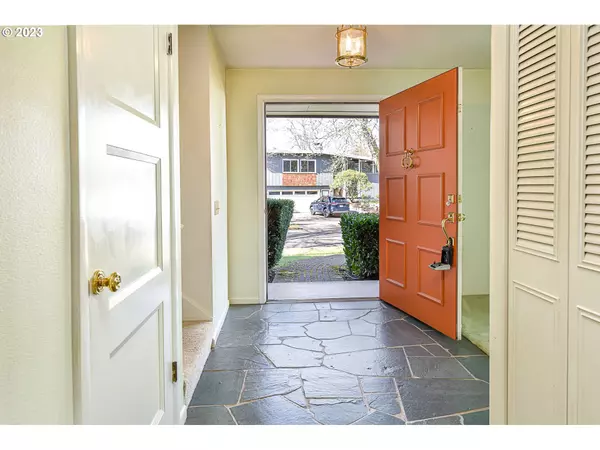 Eugene, OR 97404,2977 Lenox ST