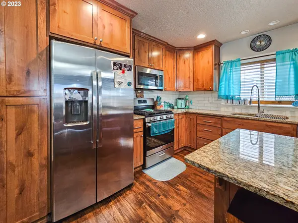 319 NW EBBERTS AVE, Hillsboro, OR 97124