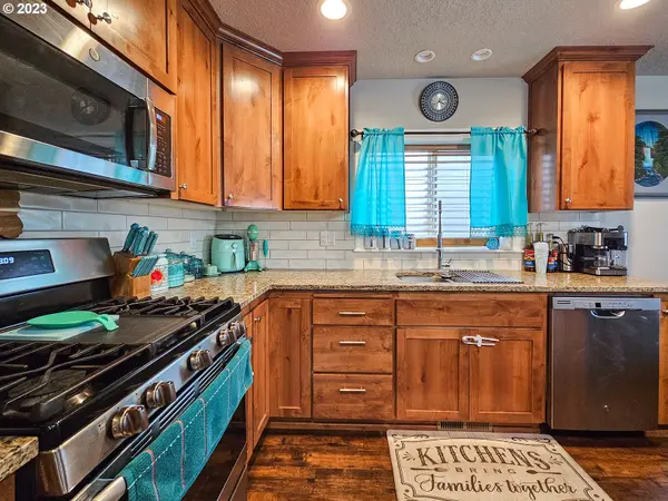 319 NW EBBERTS AVE, Hillsboro, OR 97124