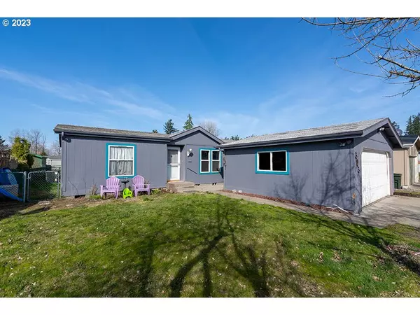 1655 S ELM ST #303, Canby, OR 97013