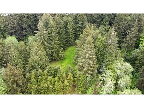 Coos Bay, OR 97420,61710 OLD WAGON RD