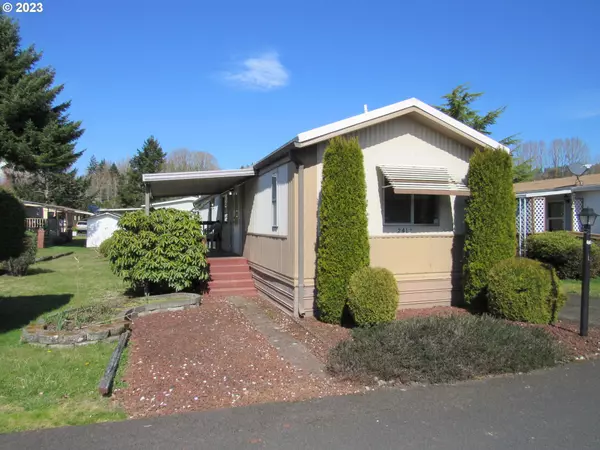 2419 KINGFISHER LN, Kelso, WA 98626