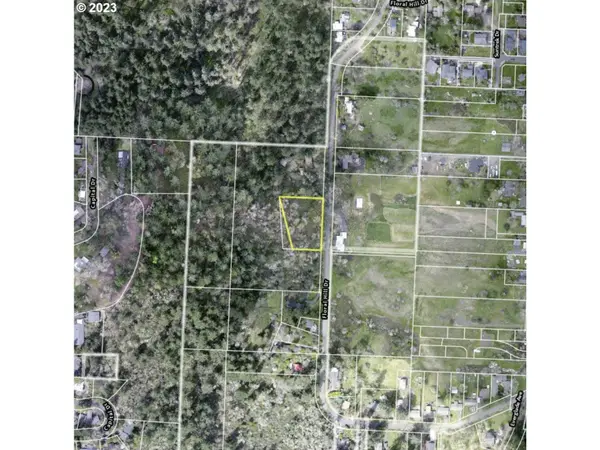 Eugene, OR 97403,2680 FLORAL HILL DR