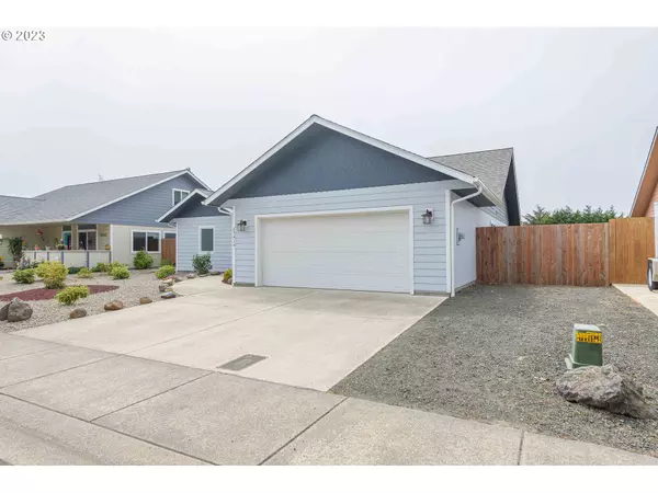 Coos Bay, OR 97420,63414 NATHAN DR