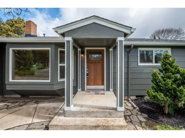 Eugene, OR 97401,2061 NIRVANA ST