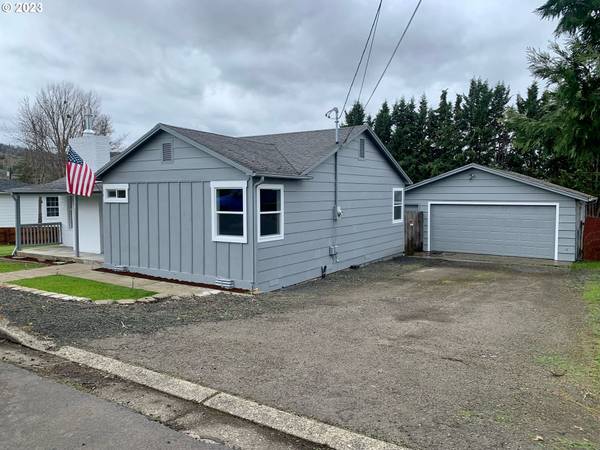 158 NE Garrecht ST, Roseburg, OR 97470