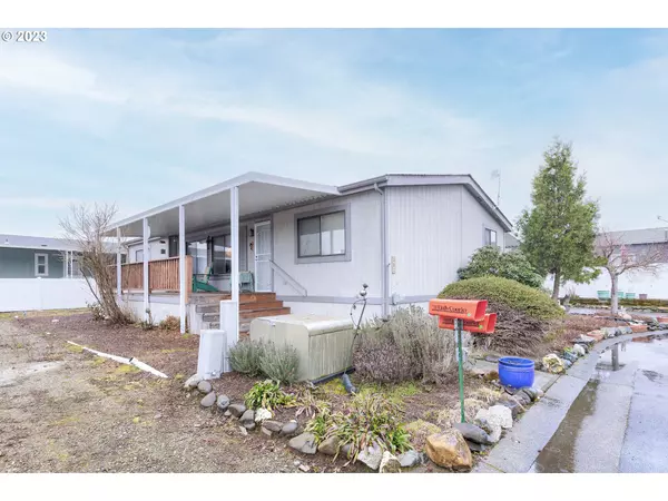 Grants Pass, OR 97526,325 WINSTON DR