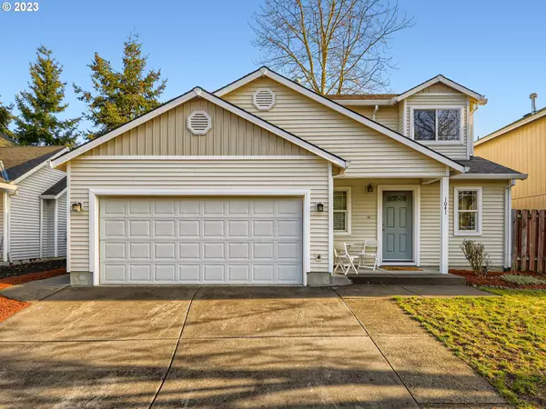 1041 NE MARINERS LOOP, Portland, OR 97211