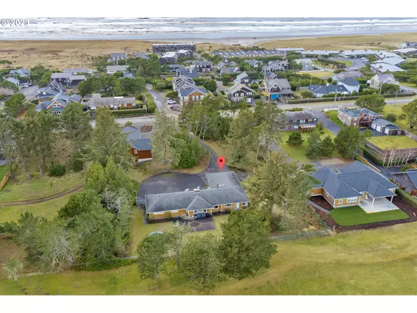 Gearhart, OR 97138,807 N MARION AVE