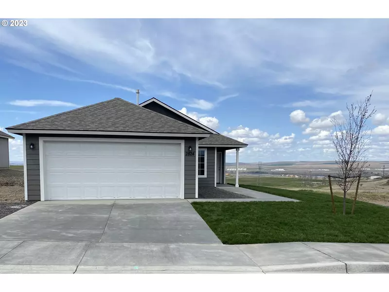 2824 HIGH DESERT LOOP, Umatilla, OR 97882