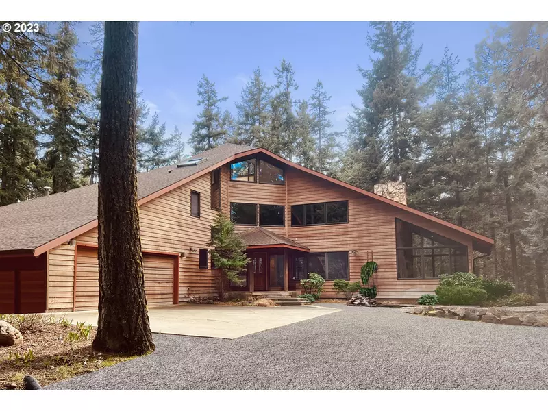 2000 PARADISE RIDGE RD, Mosier, OR 97040