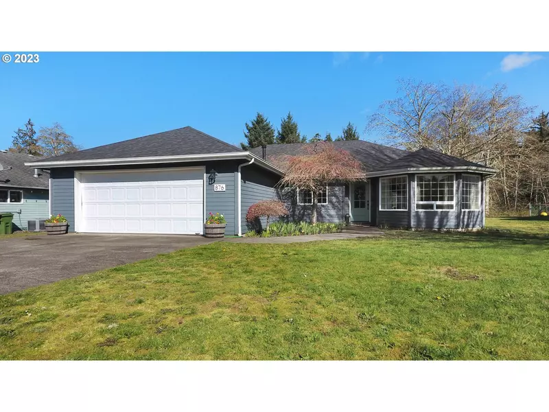 876 PEACOCK ST, Hammond, OR 97121