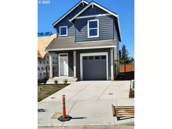 864 Laurel PL, Silverton, OR 97381