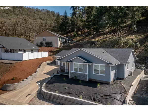 Roseburg, OR 97470,1789 NE REAGAN DR