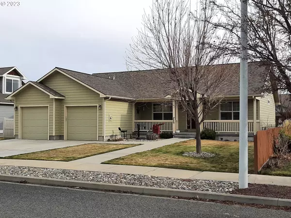 885 F ST, Baker City, OR 97814