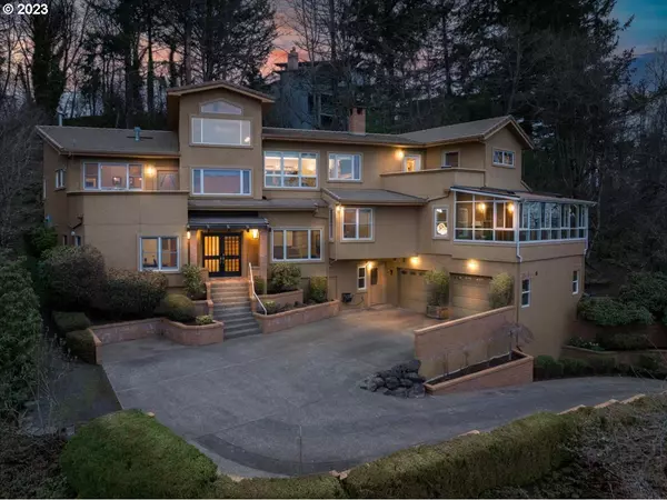 Lake Oswego, OR 97035,8 GARIBALDI ST