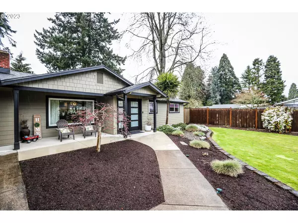 4810 SCENIC DR, Eugene, OR 97404