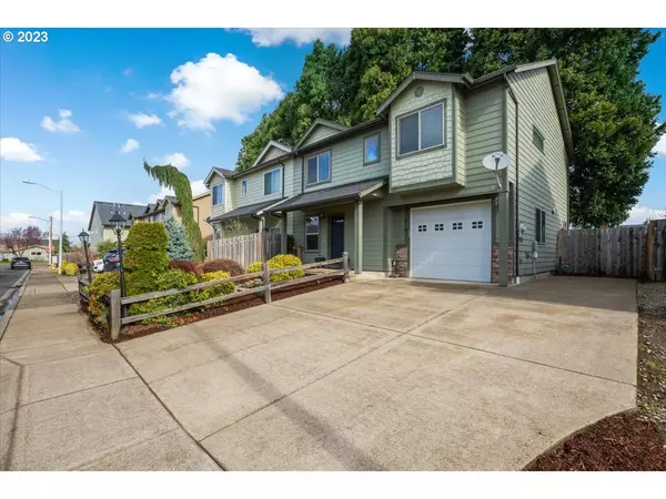 Molalla, OR 97038,719 GARDEN CT