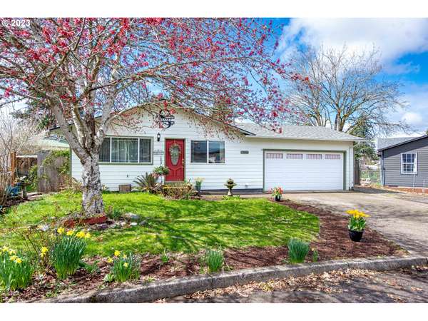 19043 BEDFORD DR, Oregon City, OR 97045