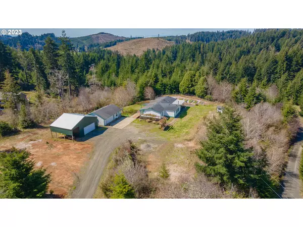 North Bend, OR 97459,94136 ROLLING HILLS DR