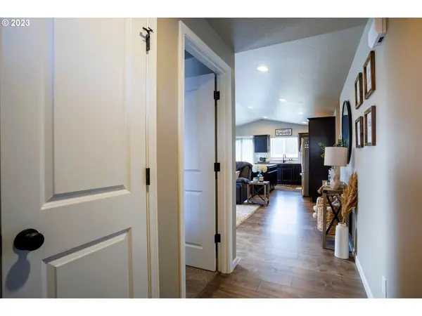 Eugene, OR 97402,271 La Casa ST