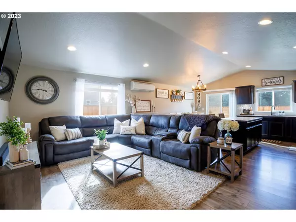 Eugene, OR 97402,271 La Casa ST