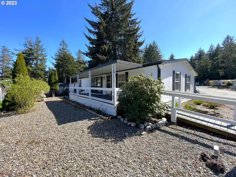 505 SHOREPINES AVE, Coos Bay, OR 97420