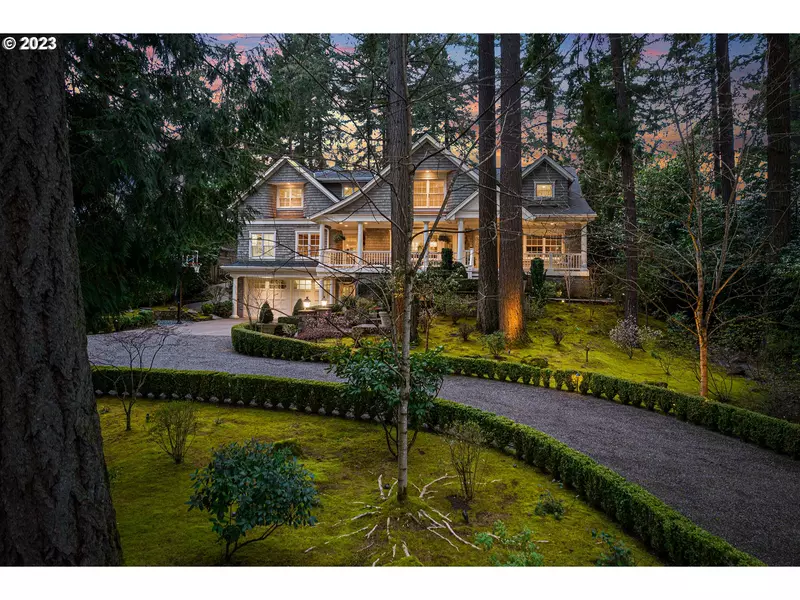 1425 CHANDLER RD, Lake Oswego, OR 97034