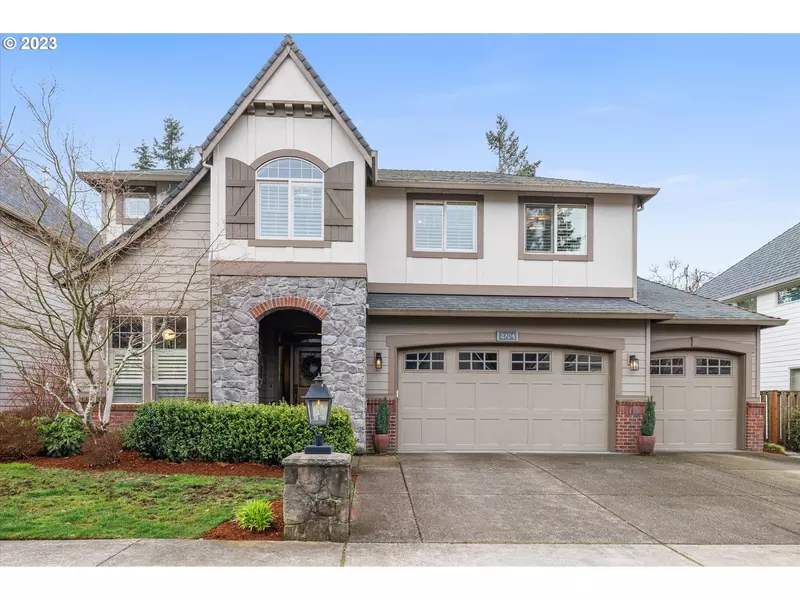 2704 RIDGE LN, West Linn, OR 97068