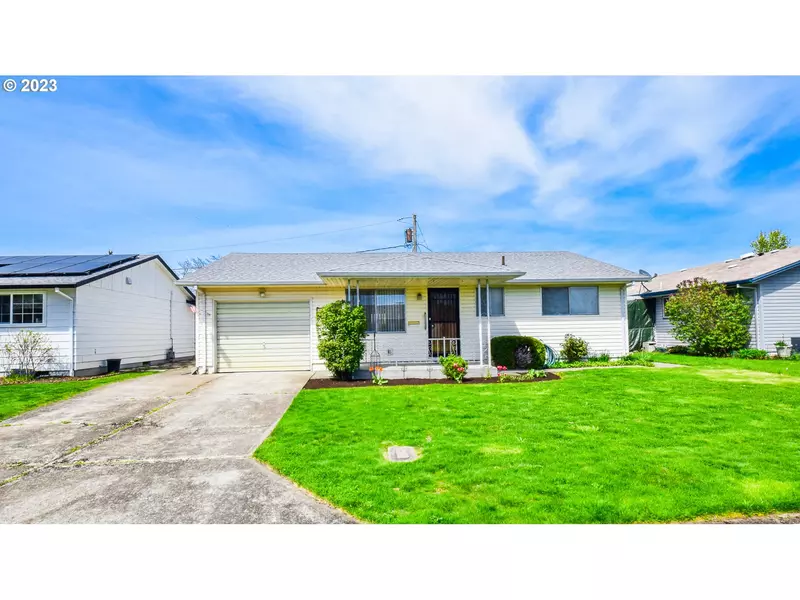 1543 KING WAY, Woodburn, OR 97071