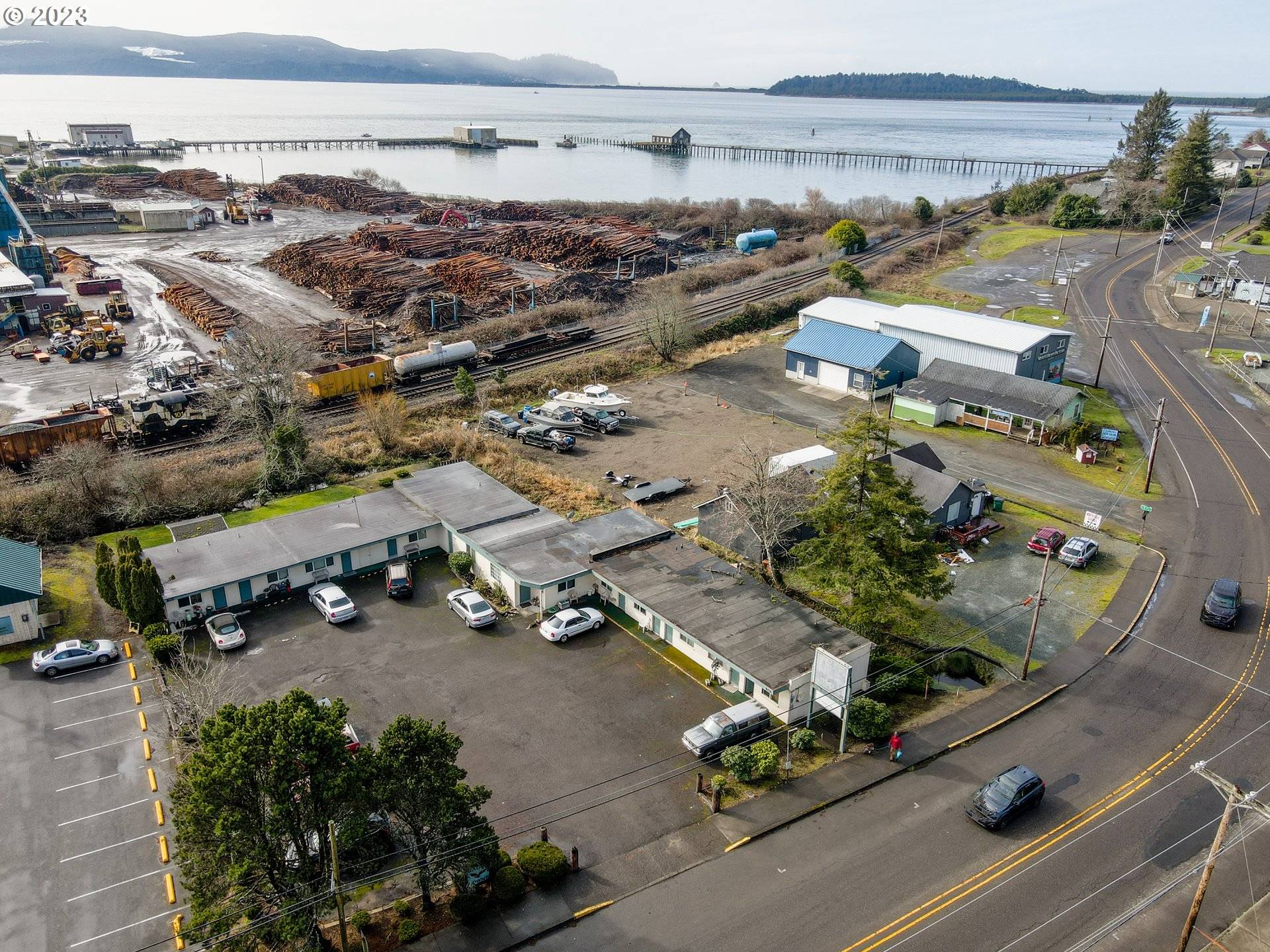 805 GARIBALDI AVE, Garibaldi, OR 97118