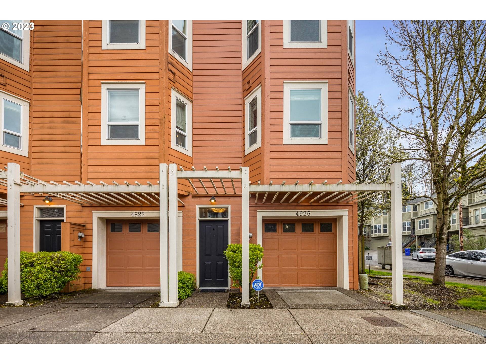 Portland, OR 97239,4926 SW VIEW POINT TER