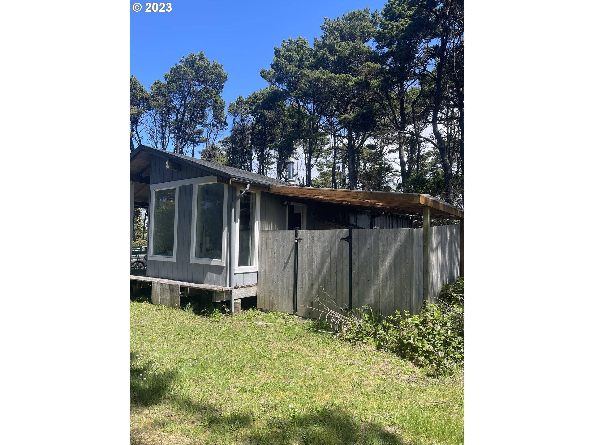 Waldport, OR 97394,1283 SW SEABROOK LN