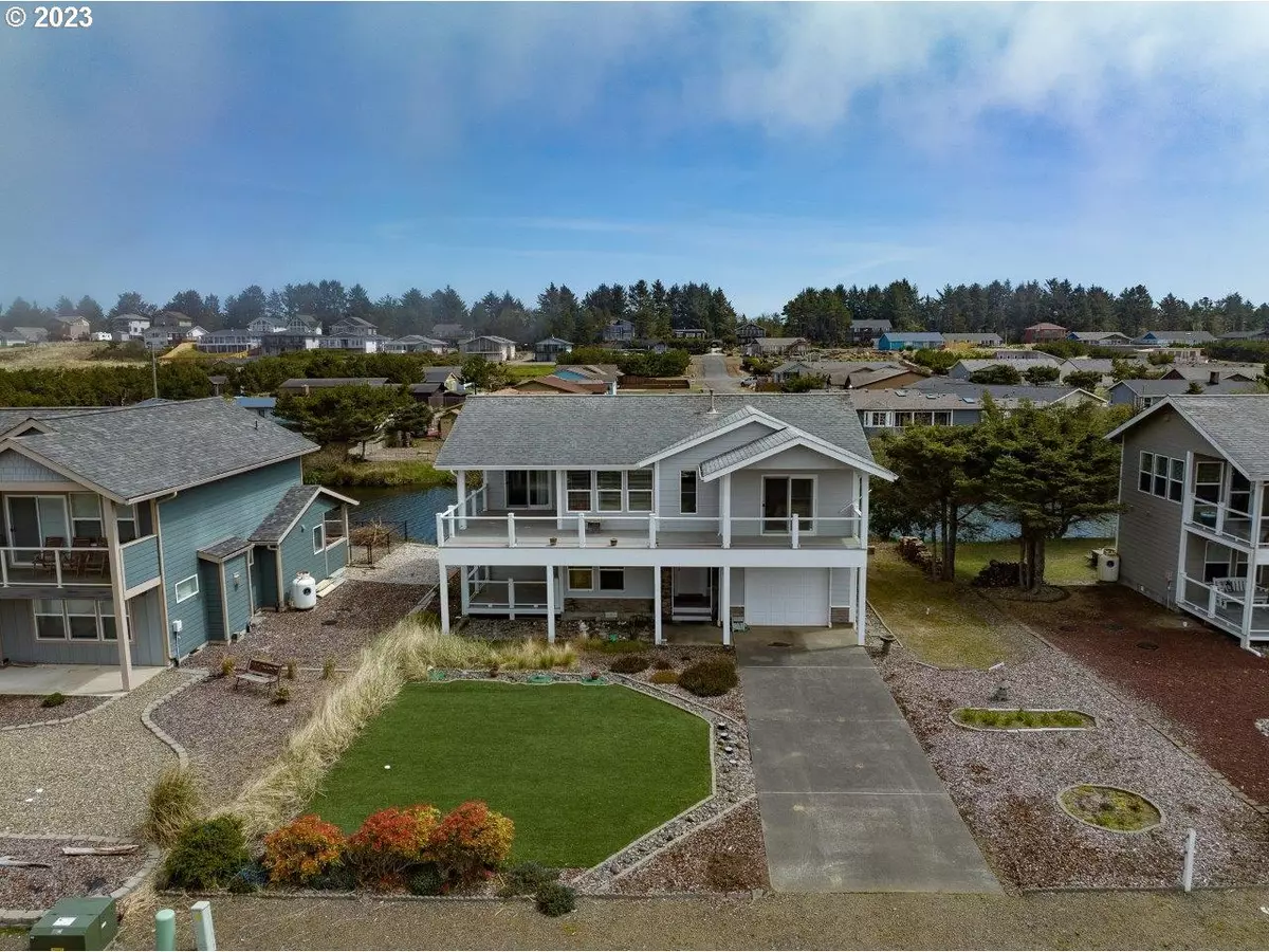 Ocean Park, WA 98640,32406 G ST