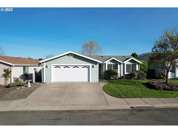 227 KRISTI LEE LN, Roseburg, OR 97471