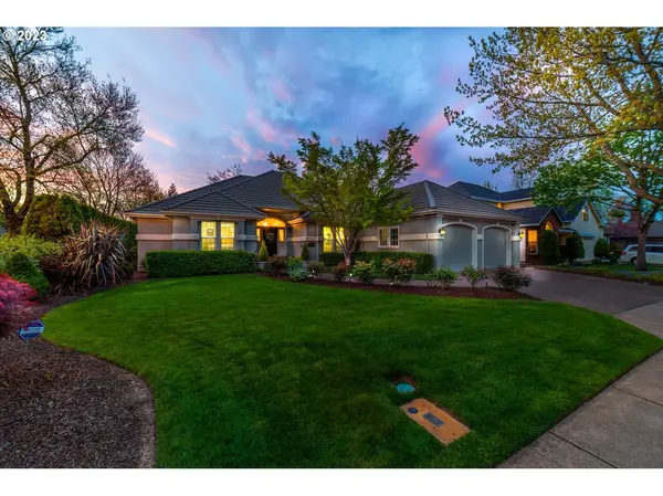 2519 EDGEWATER DR, Eugene, OR 97401