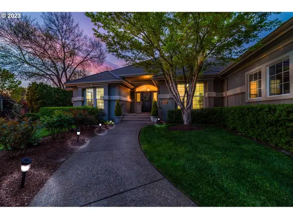 2519 EDGEWATER DR, Eugene, OR 97401