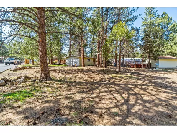 Bend, OR 97702,60971 GRANITE DR