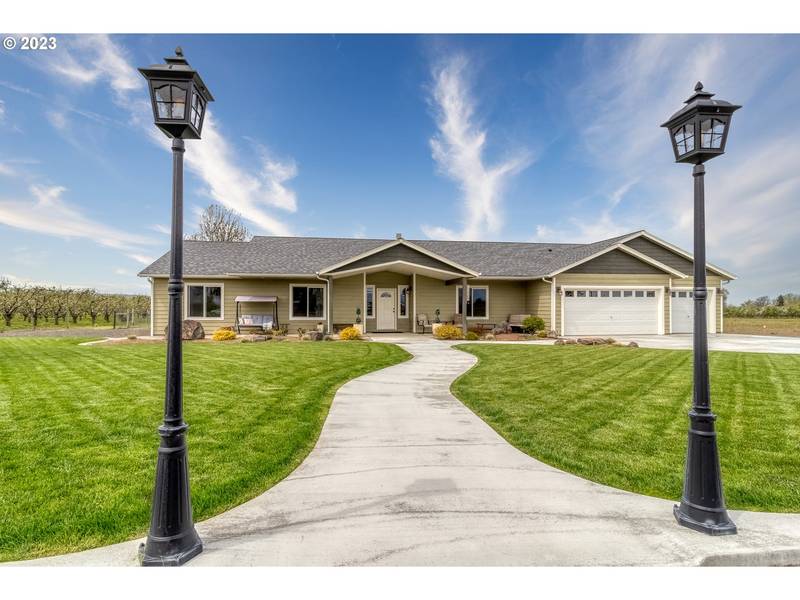 52794 APPLETON RD, Milton Freewater, OR 97862