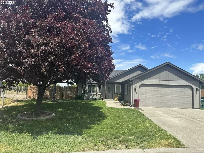 375 NE 15TH AVE, Milton Freewater, OR 97862