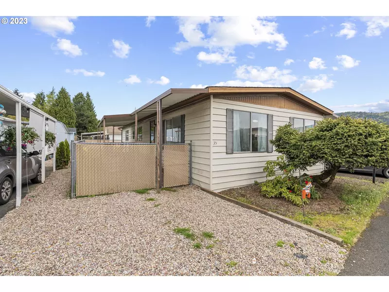 2373 KINGFISHER LN, Kelso, WA 98626