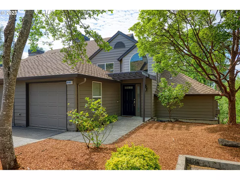 3982 CARMAN DR, Lake Oswego, OR 97035