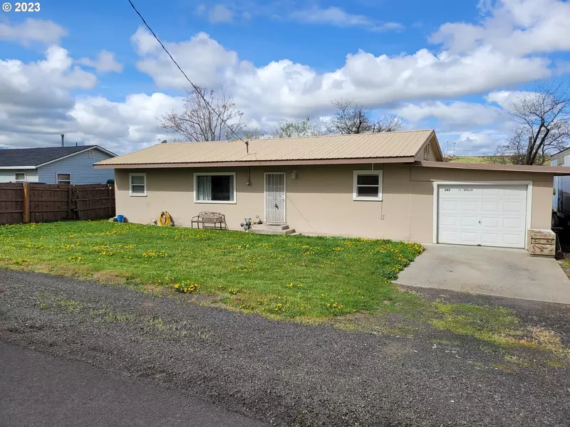 247 SE DOUGLAS ST, Pilot Rock, OR 97868