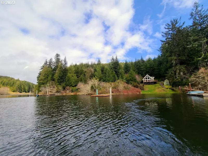 N. Tenmile Lake, Lakeside, OR 97449