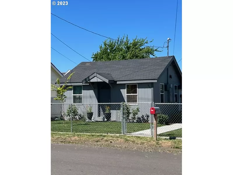 823 N MAIN ST, Milton Freewater, OR 97862