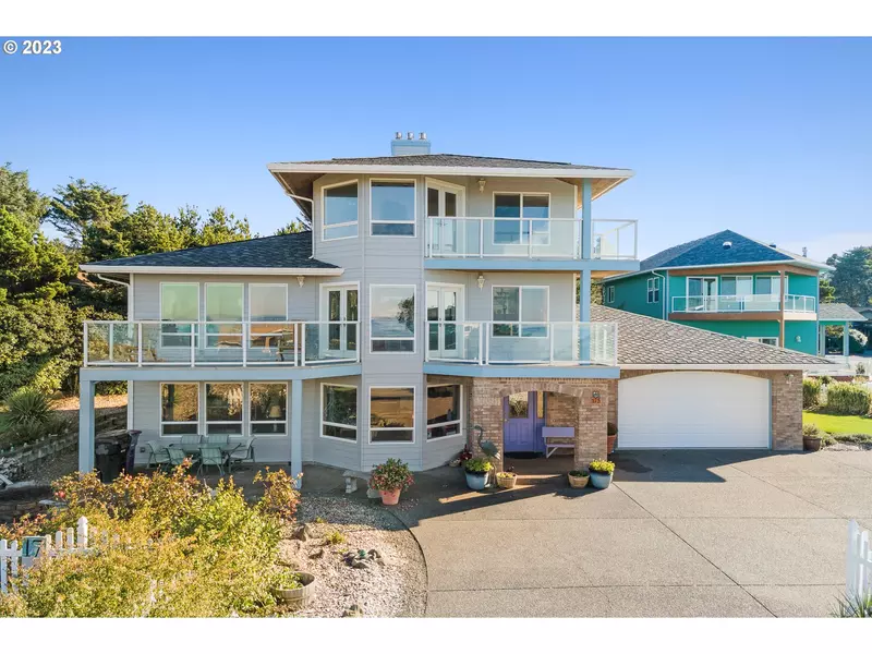 175 FISHING ROCK DR, Depoe Bay, OR 97341