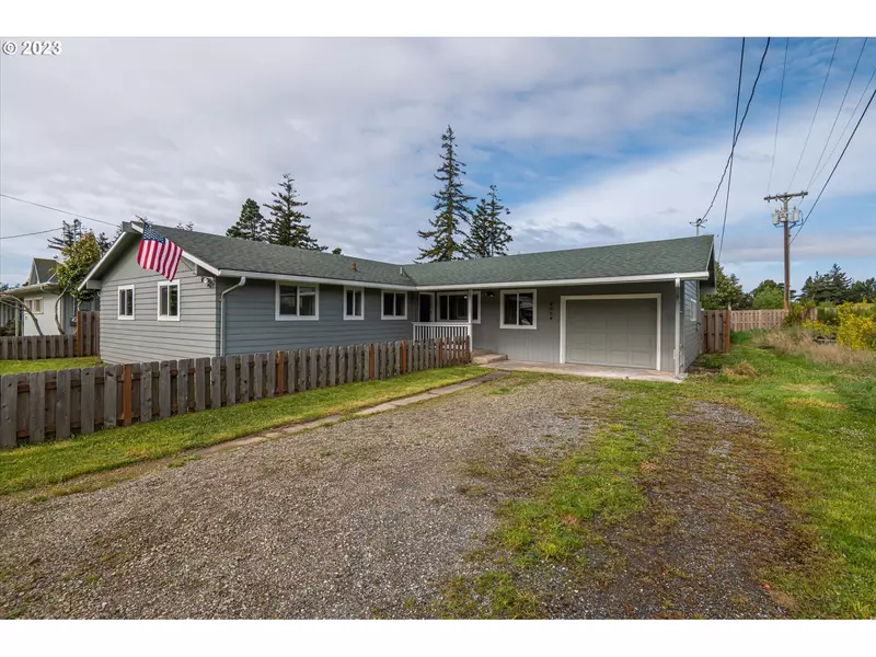 2059 WASHINGTON ST, Port Orford, OR 97465