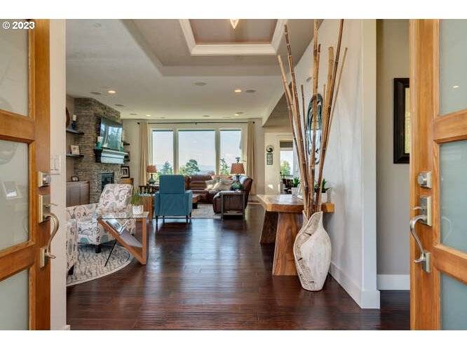 Camas, WA 98607,914 NW 24TH AVE
