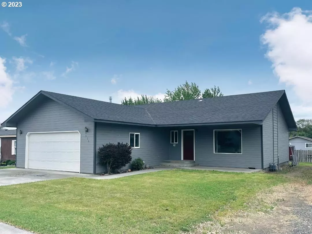 Hermiston, OR 97838,936 E GLADYS AVE