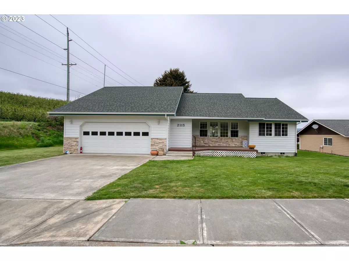 The Dalles, OR 97058,2115 VIEW CT